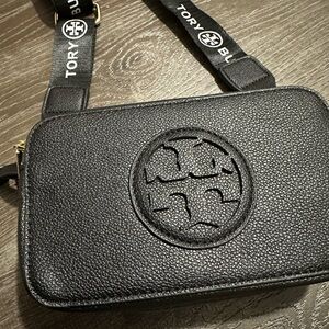 **SOLD*** Tory Burch Black Textured Belt Bag
